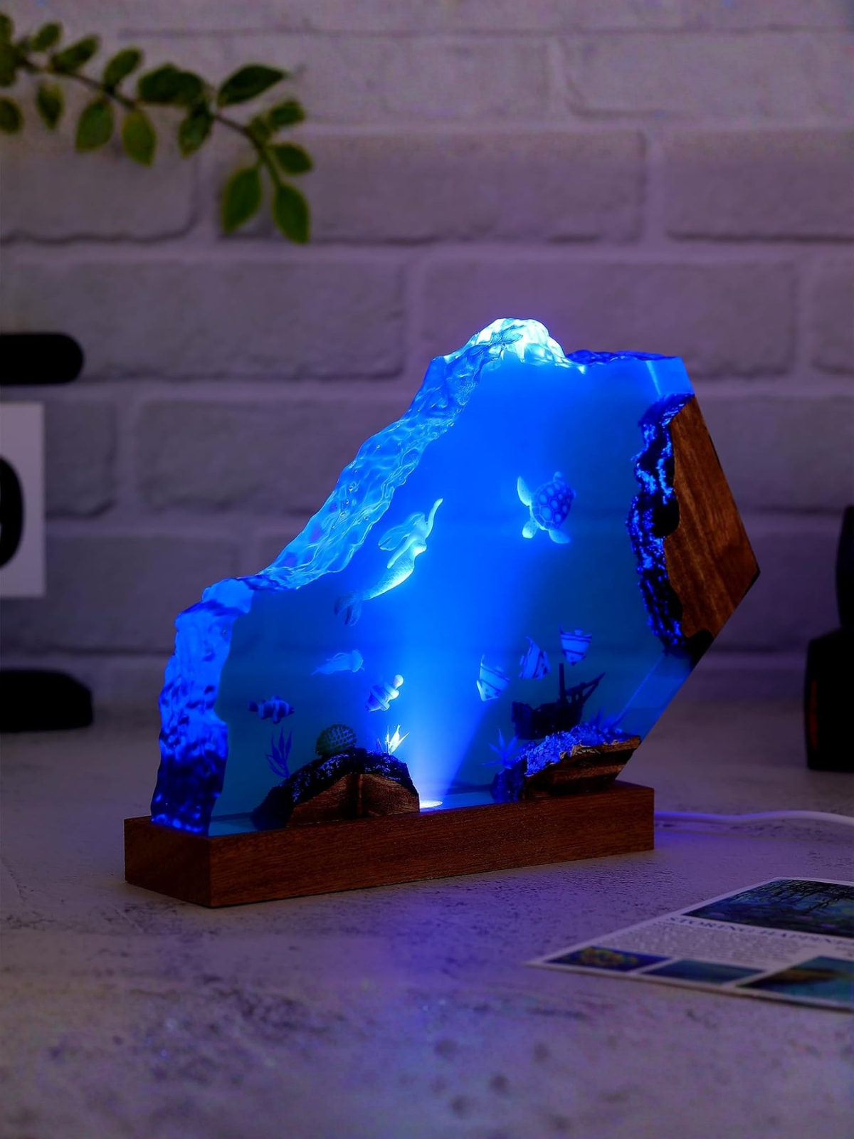 Handmade Epoxy Wood Resin Table Lamp with Natural Finish