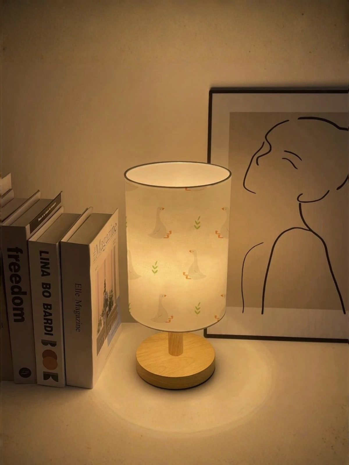 Cute Big Goose LED Desk Lamp, Classic Wood Bedside Light