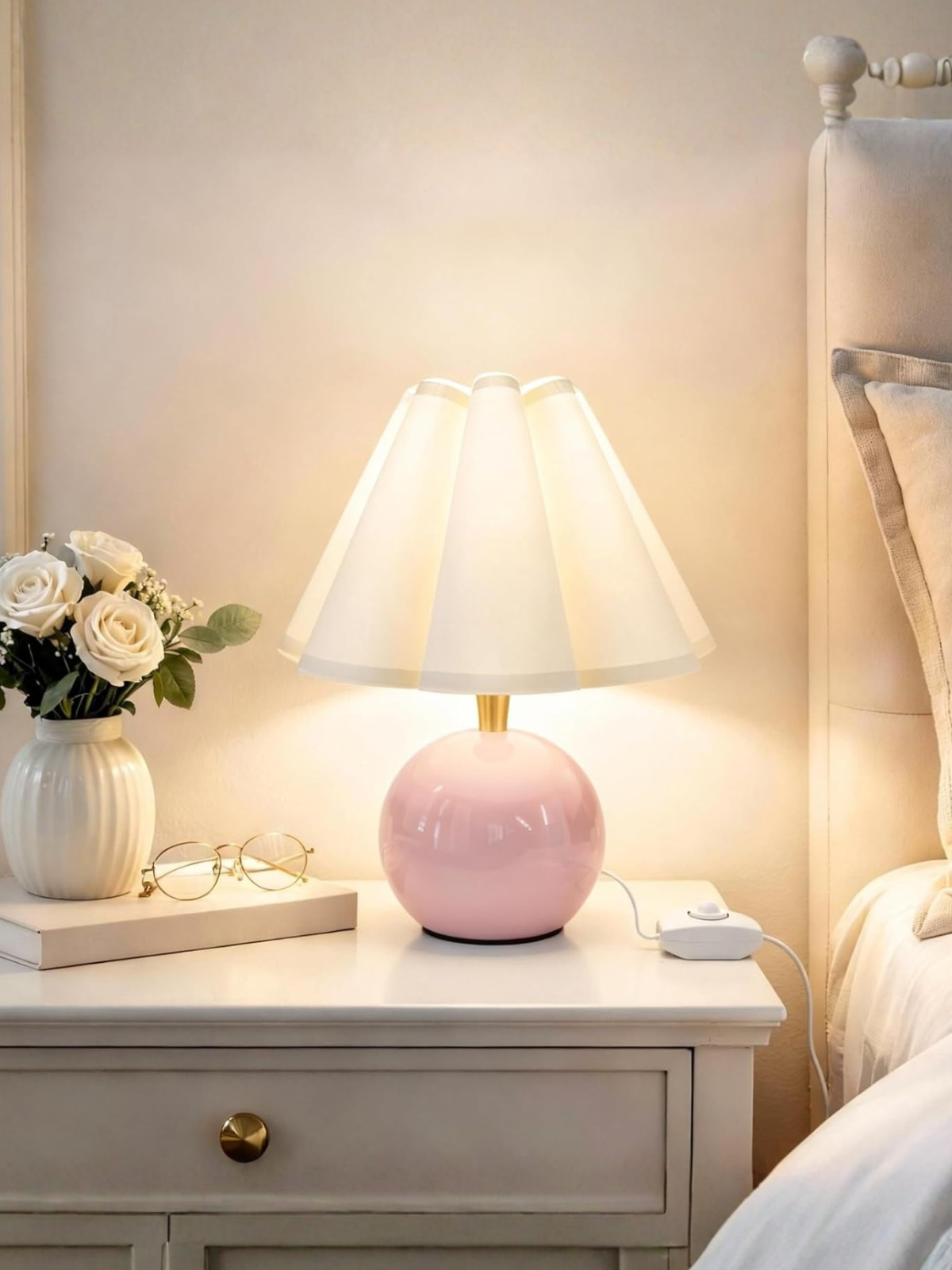 Ceramic Stepless Dimmable Lamp With A Scalloped Fabric Shade